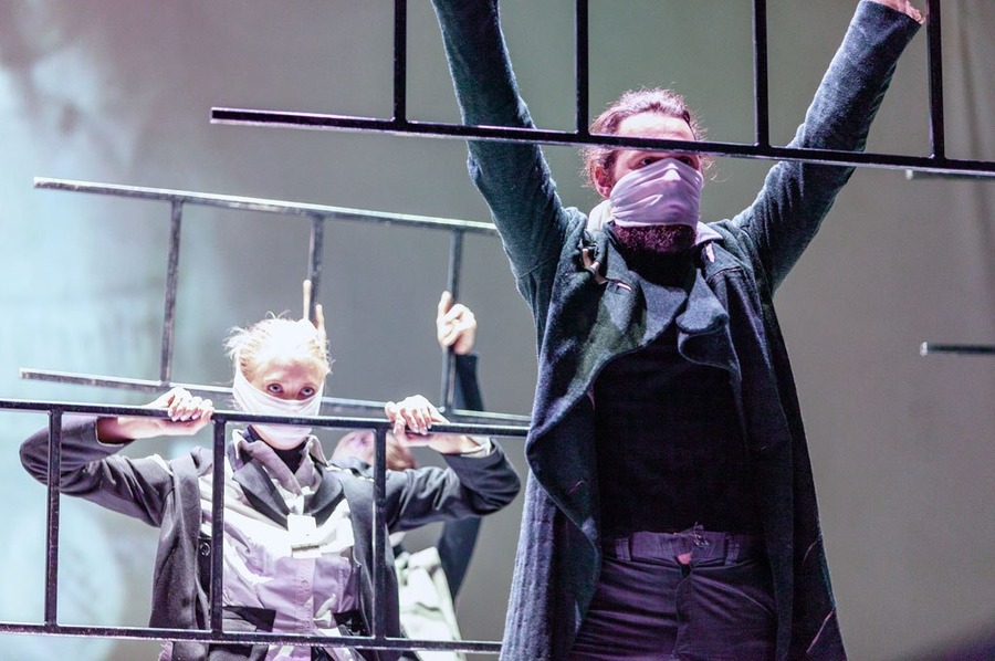 Художественность Бродского и дерзость 90-х: театр мод ОбраZ выиграл Гран-при Международного fashion проекта Художественность Бродского и дерзость 90-х: театр мод ОбраZ выиграл Гран-при Международного fashion проекта