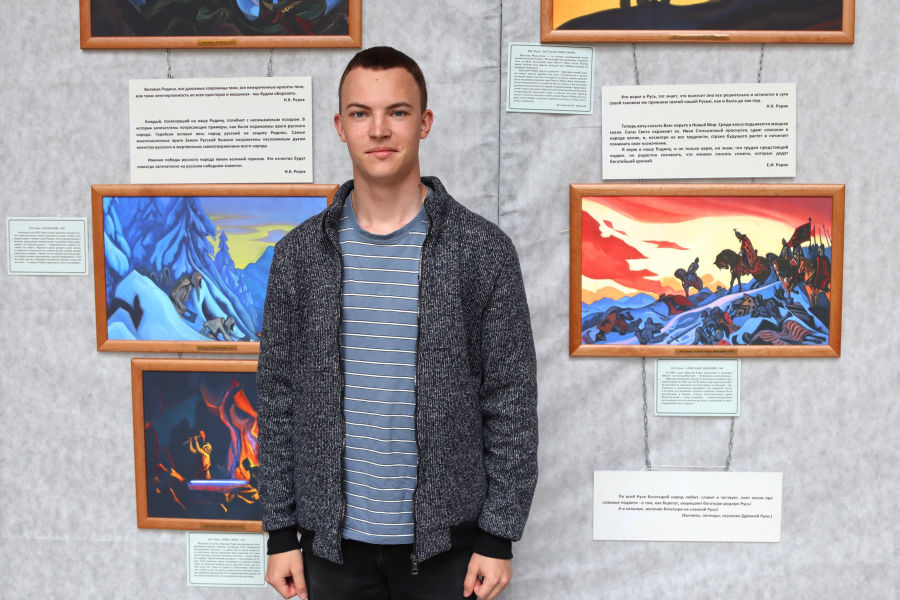 Студент вуза занял 3-е место во Всероссийском конкурсе эссе «1418 слов о Герое» Студент вуза занял 3-е место во Всероссийском конкурсе эссе «1418 слов о Герое»