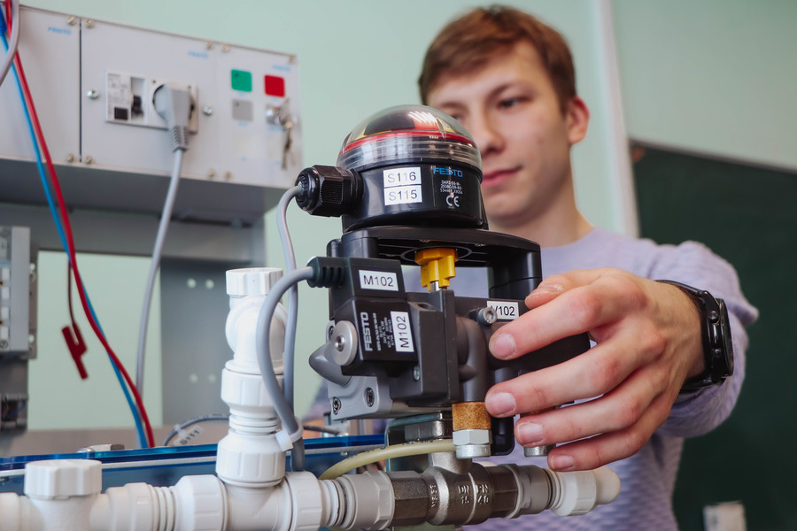 Ученые Омского политеха стали победителями молодежных конкурсов Российского научного фонда Ученые Омского политеха стали победителями молодежных конкурсов Российского научного фонда