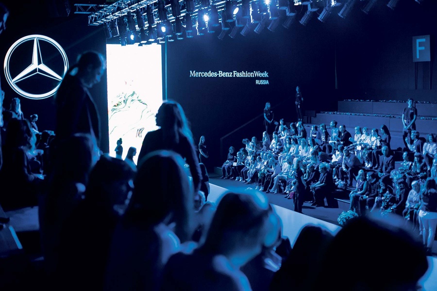 Студент ОмГТУ представил свою коллекцию на неделе моды в Москве Студент ОмГТУ представил свою коллекцию на неделе моды в Москве