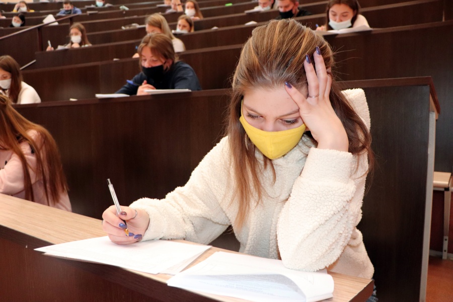 ОмГТУ развивает олимпиадное движение среди школьников ОмГТУ развивает олимпиадное движение среди школьников