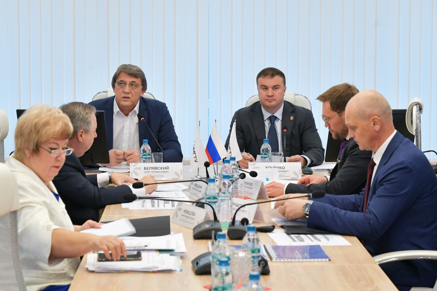 Председателем наблюдательного совета ОмГТУ стал губернатор региона Виталий Хоценко Председателем наблюдательного совета ОмГТУ стал губернатор региона Виталий Хоценко