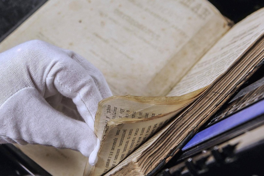 Ученый из ОмГТУ создал мартиролог жертв Гражданской войны Ученый из ОмГТУ создал мартиролог жертв Гражданской войны