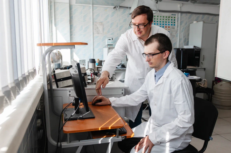 Ученые ОмГТУ втрое продлили срок службы композитных деталей Ученые ОмГТУ втрое продлили срок службы композитных деталей