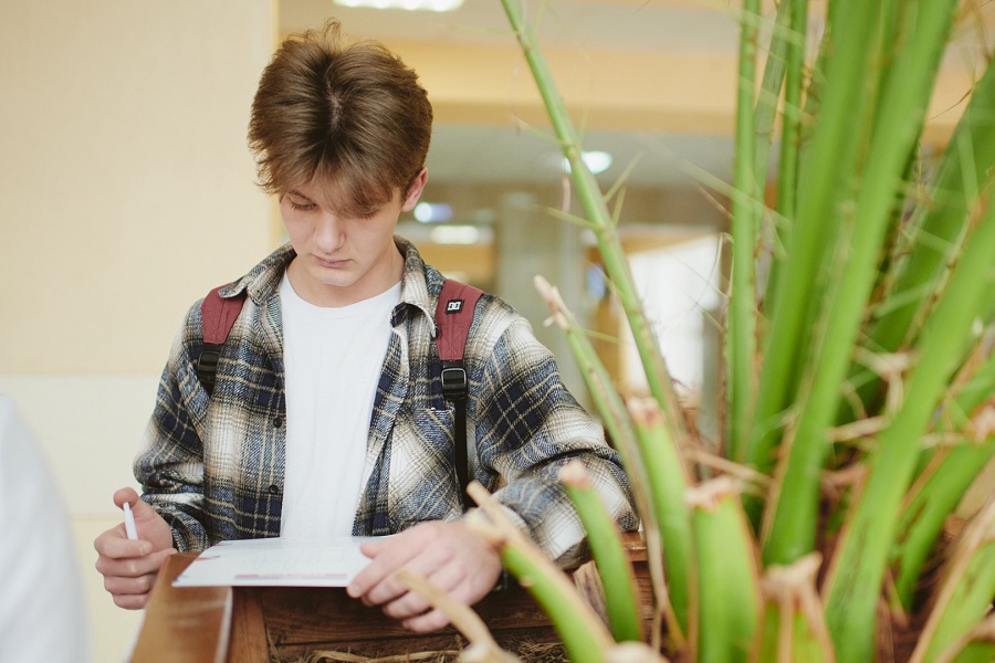 ОмГТУ приглашает абитуриентов на подготовительные курсы ОмГТУ приглашает абитуриентов на подготовительные курсы