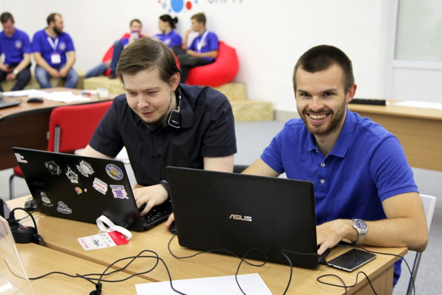 ОмГТУ совместно с СПбГЭТУ ЛЭТИ ведут разработку новых образовательных программ в сфере искусственного интеллекта ОмГТУ совместно с СПбГЭТУ ЛЭТИ ведут разработку новых образовательных программ в сфере искусственного интеллекта