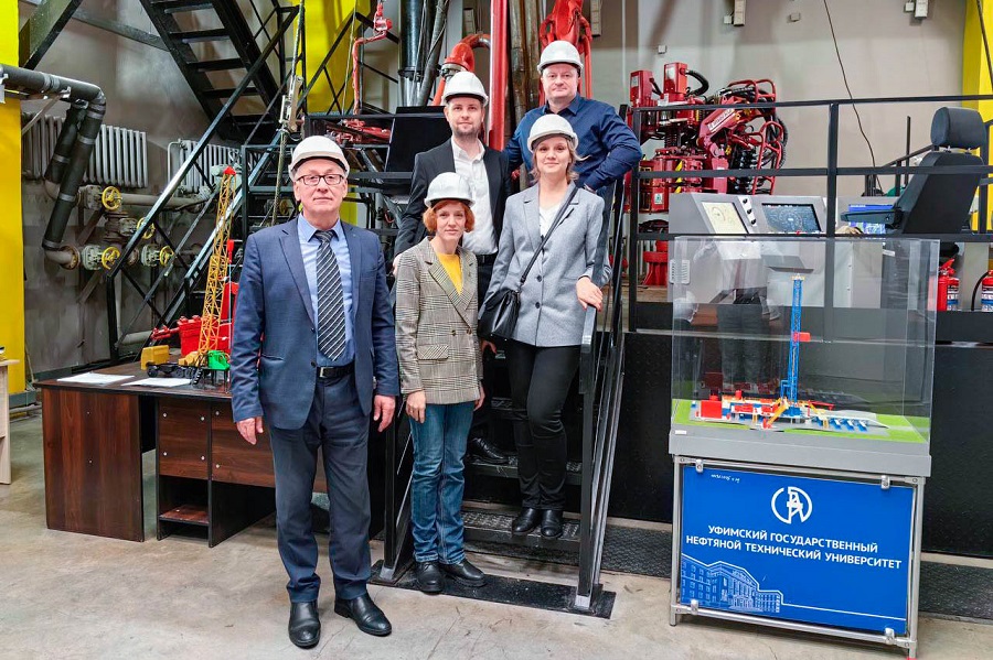 Представители университета обменялись опытом с коллегами из УГНТУ Представители университета обменялись опытом с коллегами из УГНТУ