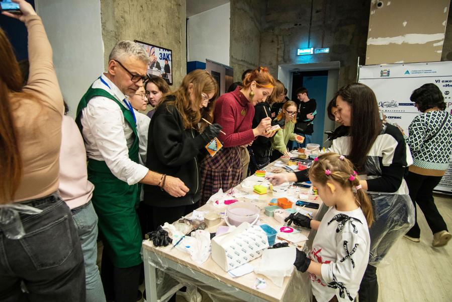 Политехники приняли участие в фестивале «Интерьеры улиц» 2023 Политехники приняли участие в фестивале «Интерьеры улиц» 2023