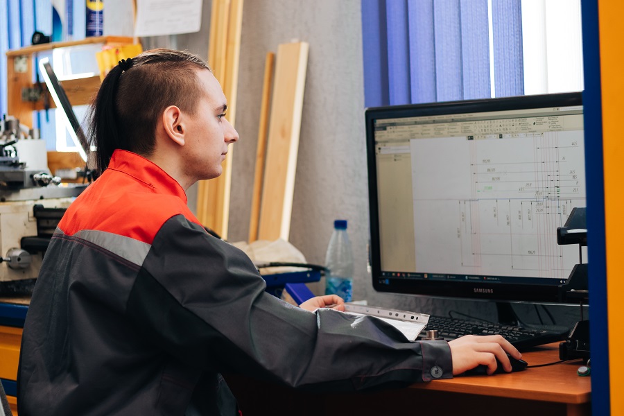 От простых устройств до нестандартного оборудования. Студенты ОмГТУ создают детали из пластика для промышленных предприятий От простых устройств до нестандартного оборудования. Студенты ОмГТУ создают детали из пластика для промышленных предприятий