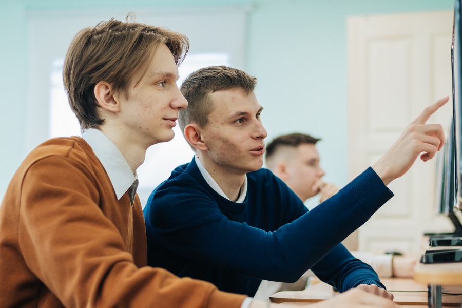 Студенты политеха защитили собственные IT-кейсы в финале международной олимпиады Студенты политеха защитили собственные IT-кейсы в финале международной олимпиады