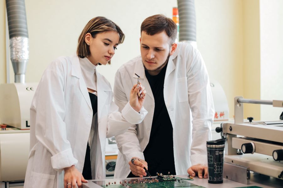 Открой двери в политех: как абитуриенту получить дополнительные баллы при поступлении Открой двери в политех: как абитуриенту получить дополнительные баллы при поступлении