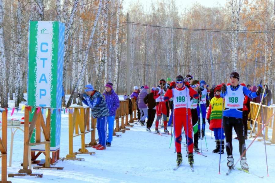 Студенты Омского политеха приняли участие в лыжных гонках Студенты Омского политеха приняли участие в лыжных гонках