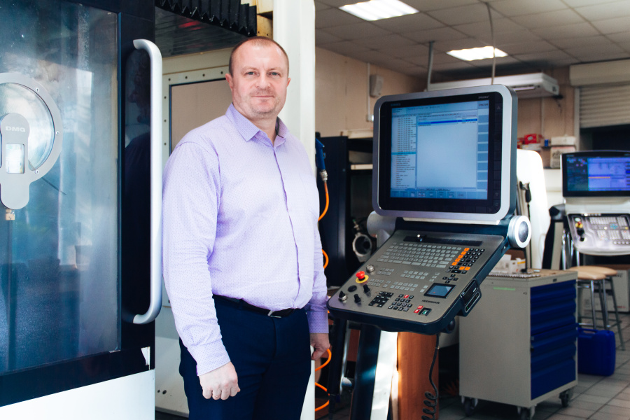 Директор Передовой инженерной школы ОмГТУ принял участие в Международной выставке «Металлообработка-2024» Директор Передовой инженерной школы ОмГТУ принял участие в Международной выставке «Металлообработка-2024»