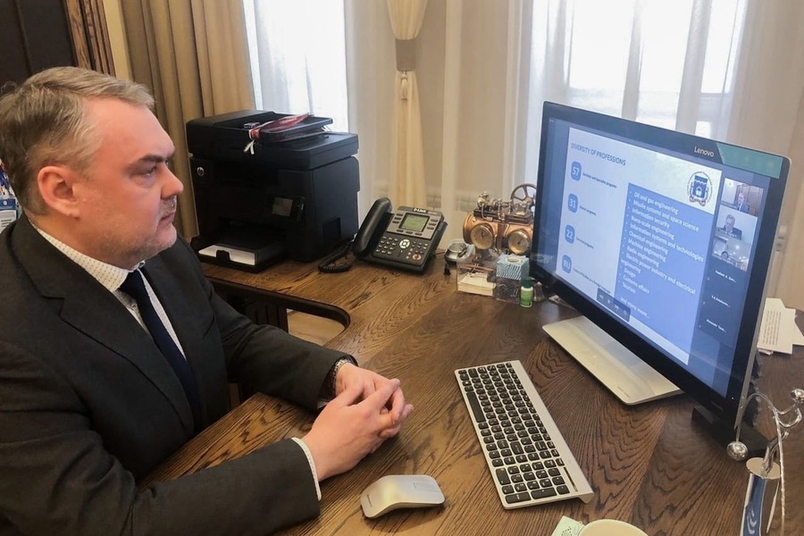 Дмитрий Маевский принял участие в Первом Российско-Таиландском форуме ректоров Дмитрий Маевский принял участие в Первом Российско-Таиландском форуме ректоров