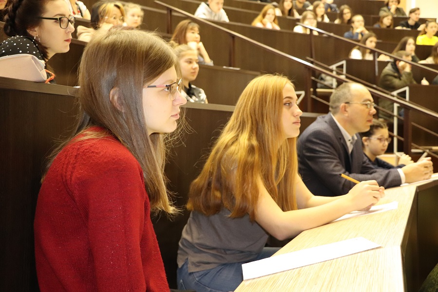 Омичи проверили географические знания в ОмГТУ Омичи проверили географические знания в ОмГТУ