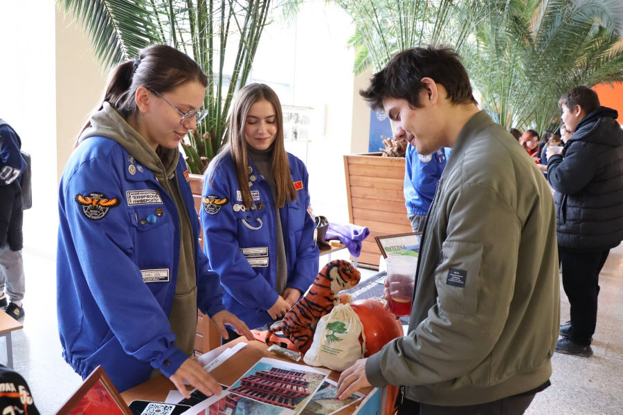 В политехе прошла Ярмарка студенческих отрядов вуза В политехе прошла Ярмарка студенческих отрядов вуза