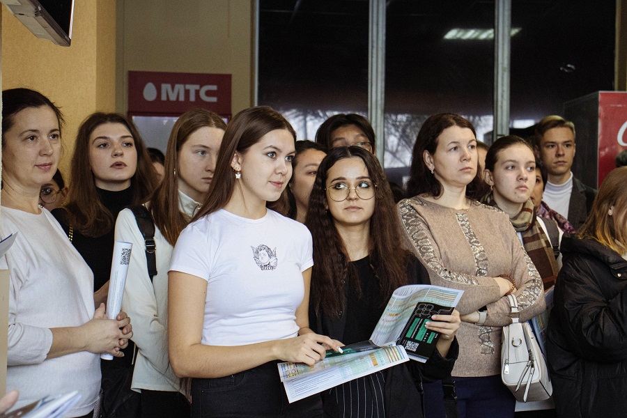 Омский политех вновь открыл свои двери для абитуриентов Омский политех вновь открыл свои двери для абитуриентов