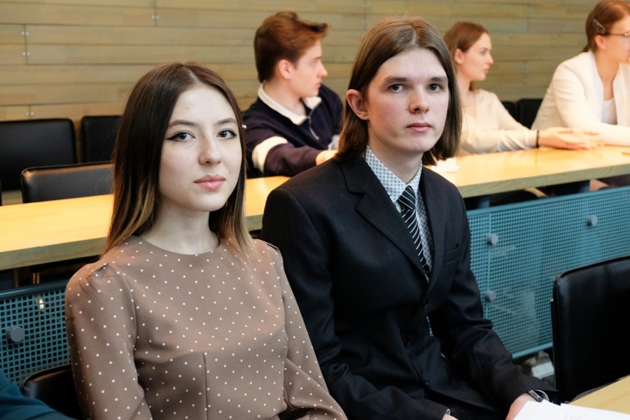 ОмГТУ расширяет экономические знания молодежи ОмГТУ расширяет экономические знания молодежи