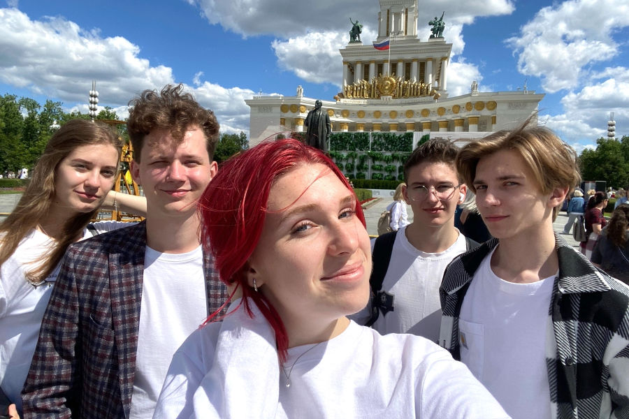 Команда студентов ОмГТУ представила свою бизнес-идею на конкурсе в Москве Команда студентов ОмГТУ представила свою бизнес-идею на конкурсе в Москве