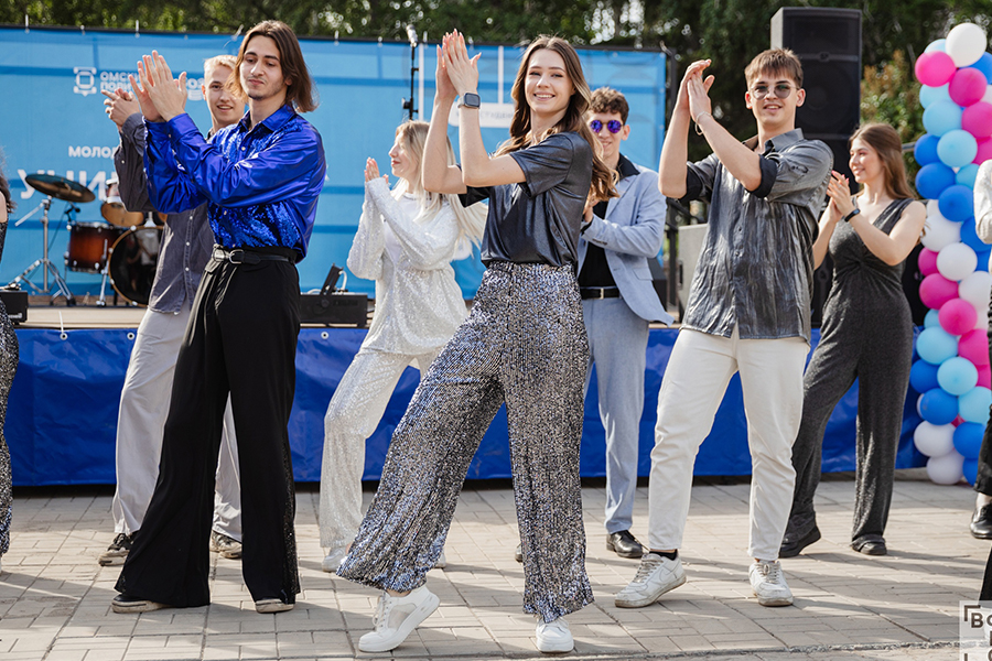 Энергия, драйв, студенчество: вуз отметил лето ярким «Универфестом» Энергия, драйв, студенчество: вуз отметил лето ярким «Универфестом»