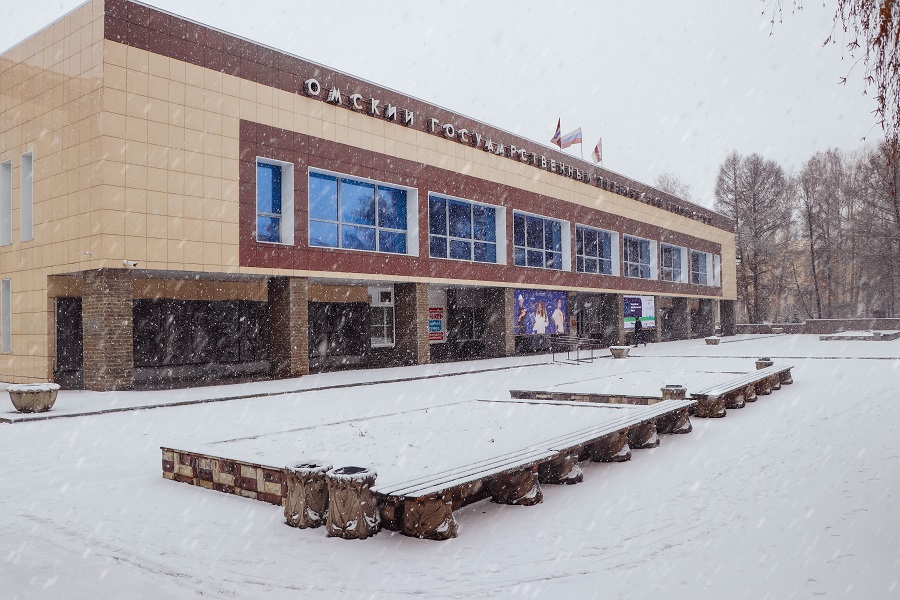 Поздравление с наступающим Новым годом и Рождеством от и.о. ректора ОмГТУ Дмитрия Маевского Поздравление с наступающим Новым годом и Рождеством от и.о. ректора ОмГТУ Дмитрия Маевского