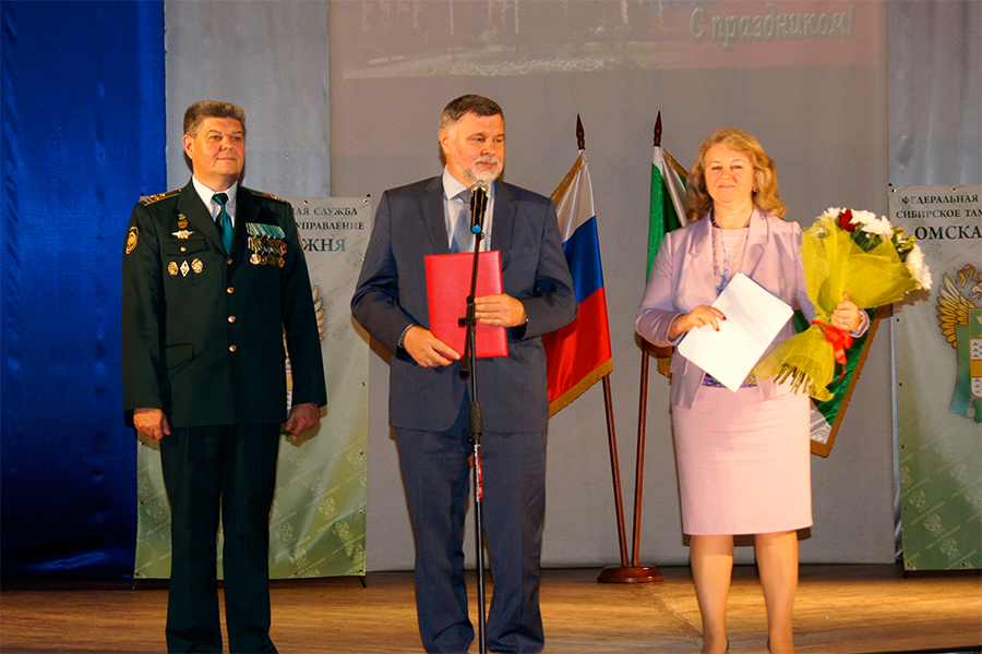 ����� ��������� ������ ������� � �������