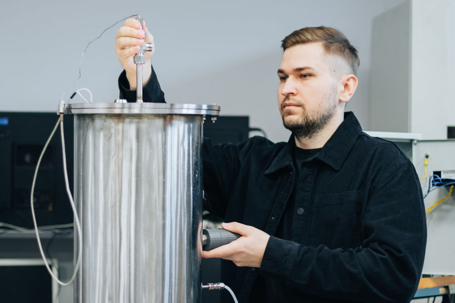 Ученые университета повысили безопасность и эффективность многоразовых ракет-носителей Ученые университета повысили безопасность и эффективность многоразовых ракет-носителей