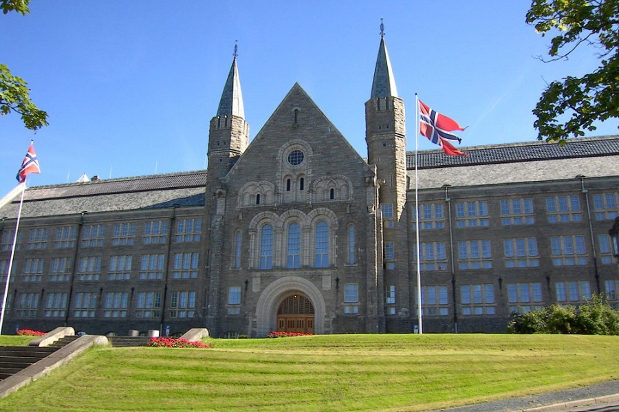 Студенты и аспиранты ОмГТУ могут пройти обучение в ведущем вузе Норвегии Студенты и аспиранты ОмГТУ могут пройти обучение в ведущем вузе Норвегии