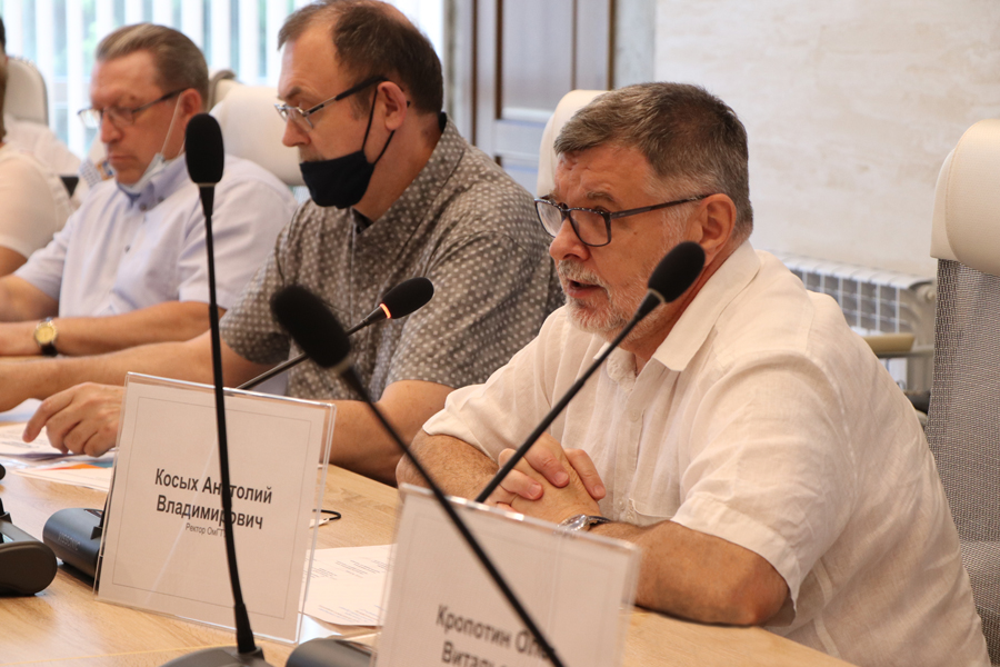 В ОмГТУ обсудили создание новой кафедры совместно с «Газпромнефть-цифровые решения» В ОмГТУ обсудили создание новой кафедры совместно с «Газпромнефть-цифровые решения»