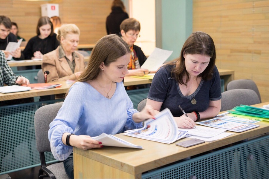 В опорном вузе региона обсудили роль иностранных языков в науке и технике В опорном вузе региона обсудили роль иностранных языков в науке и технике