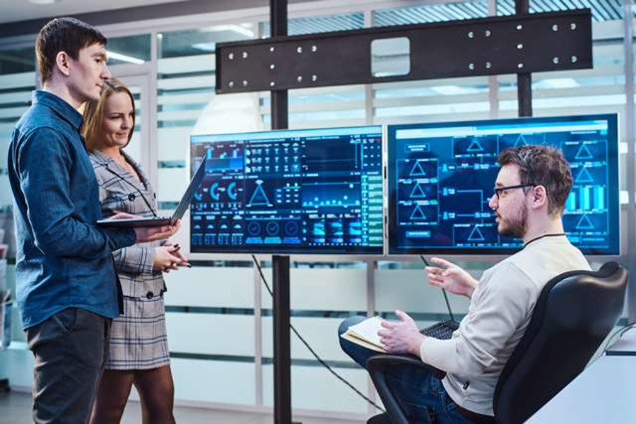 «Газпром нефть» запустила бесплатную образовательную программу для студентов ОмГТУ «Газпром нефть» запустила бесплатную образовательную программу для студентов ОмГТУ