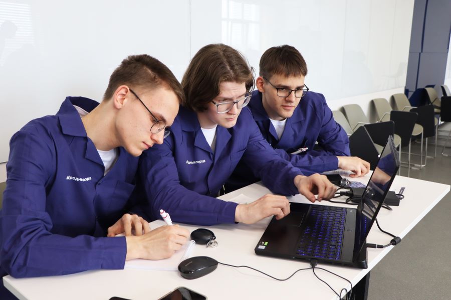 В ОмГТУ прошел интеллектуальный турнир для старшеклассников, посвященный нефтегазовой сфере В ОмГТУ прошел интеллектуальный турнир для старшеклассников, посвященный нефтегазовой сфере