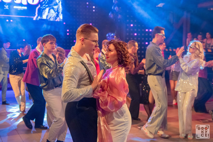 В стиле диско прошел зажигательный студенческий бал ОмГТУ В стиле диско прошел зажигательный студенческий бал ОмГТУ