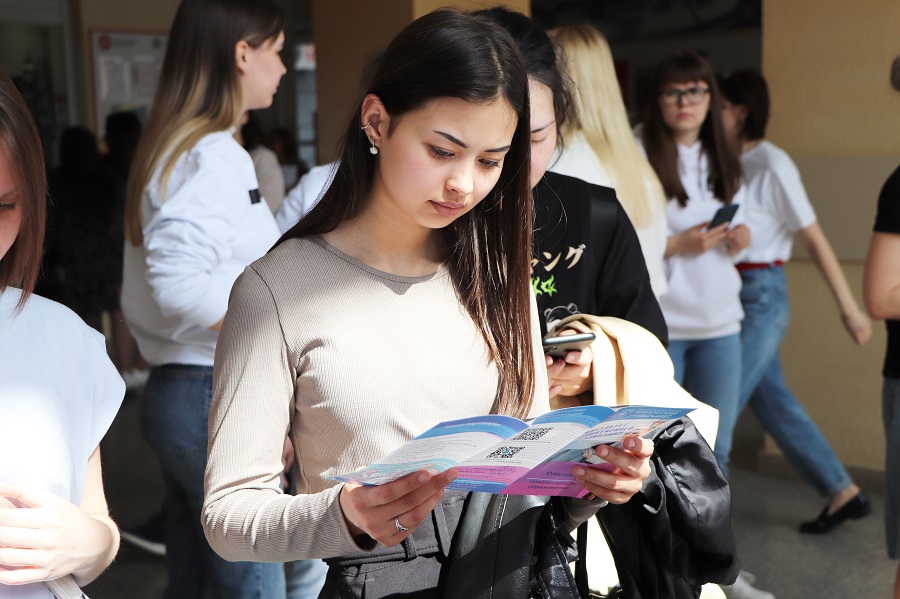 ОмГТУ приглашает абитуриентов на Ярмарку целевых мест ОмГТУ приглашает абитуриентов на Ярмарку целевых мест