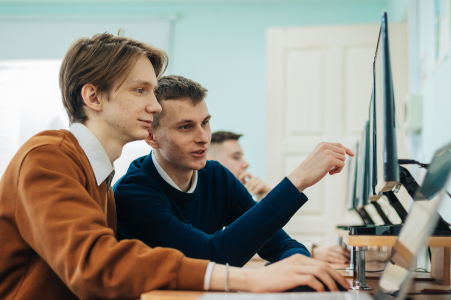 ОмГТУ – лидер по подготовке топ-специалистов в сфере информационных технологий ОмГТУ – лидер по подготовке топ-специалистов в сфере информационных технологий