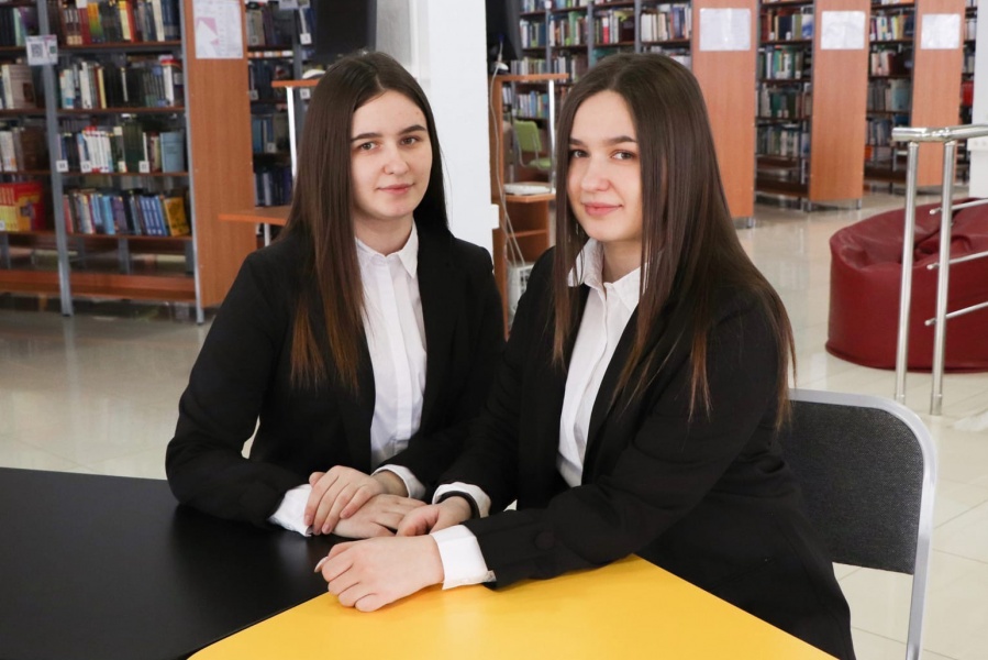 «Нас привлекла перспектива пойти учиться в ОмГТУ»: студентки колледжа об обучении «Нас привлекла перспектива пойти учиться в ОмГТУ»: студентки колледжа об обучении