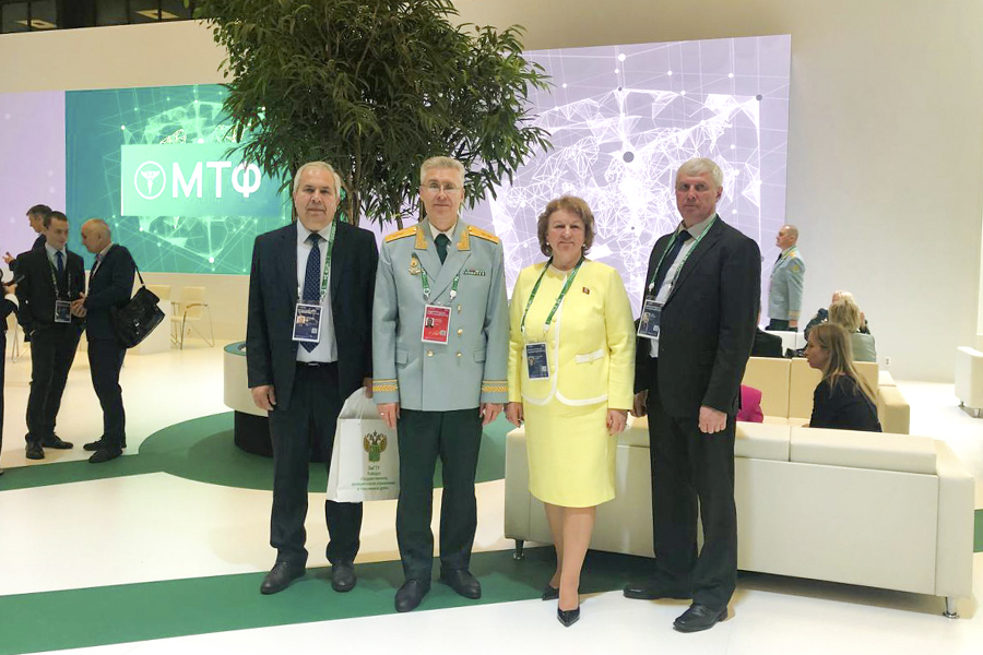 Сотрудники вуза посетили Международный таможенный форум Сотрудники вуза посетили Международный таможенный форум