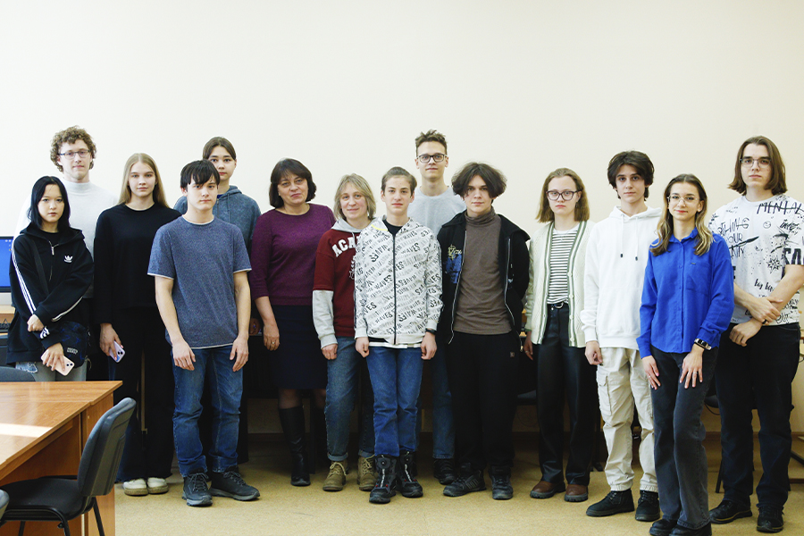 Омские школьники прошли курсы программирования от Яндекс Лицея на базе ОмГТУ Омские школьники прошли курсы программирования от Яндекс Лицея на базе ОмГТУ