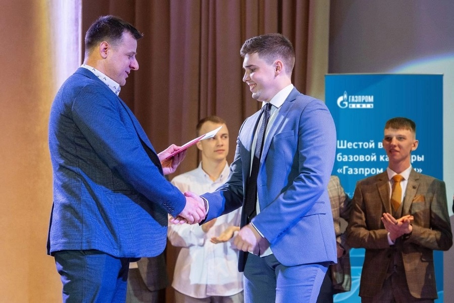 24 выпускника Омского политеха будут трудоустроены на ведущее предприятие региона 24 выпускника Омского политеха будут трудоустроены на ведущее предприятие региона