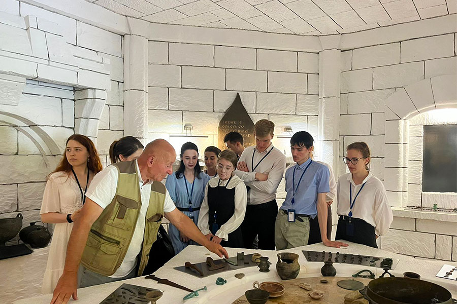 Студентки ОмГТУ завершили стажировку в Инновационном центре «Бирюч» (ГК «ЭФКО») Студентки ОмГТУ завершили стажировку в Инновационном центре «Бирюч» (ГК «ЭФКО»)