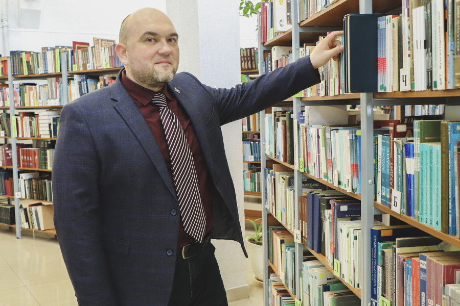 #лицаОмГТУ: о доценте кафедры «История, философия и социальные коммуникации» Дмитрии Петине #лицаОмГТУ: о доценте кафедры «История, философия и социальные коммуникации» Дмитрии Петине