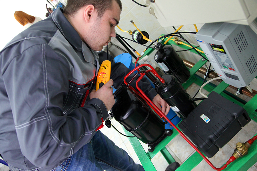 Формат WorldSkills как практика демонстрационного экзамена для молодых профессионалов Формат WorldSkills как практика демонстрационного экзамена для молодых профессионалов