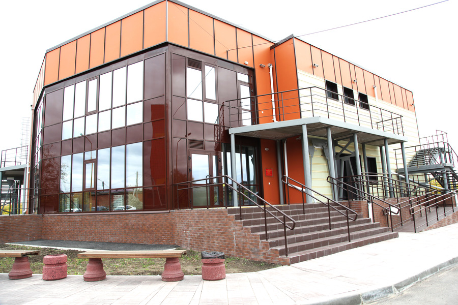 Бассейн "Политехник" официально открыл свои двери для омичей Бассейн "Политехник" официально открыл свои двери для омичей