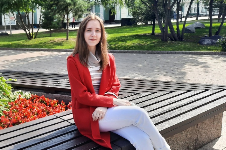 Студентка ОмГТУ принимает участие в создании прототипа цифрового сервиса для идентификации ткани по фотоизображению Студентка ОмГТУ принимает участие в создании прототипа цифрового сервиса для идентификации ткани по фотоизображению