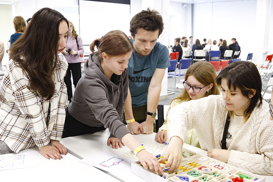 Знакомство с работодателями: в политехе прошел «Карьерный день» Знакомство с работодателями: в политехе прошел «Карьерный день»