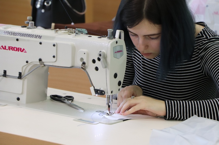 Студенты-конструкторы опорного вуза региона разработали креативные маски Студенты-конструкторы опорного вуза региона разработали креативные маски