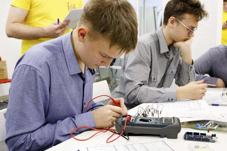 Научное состязание: в политехе вновь состоялся Фестиваль радиоэлектроники Научное состязание: в политехе вновь состоялся Фестиваль радиоэлектроники