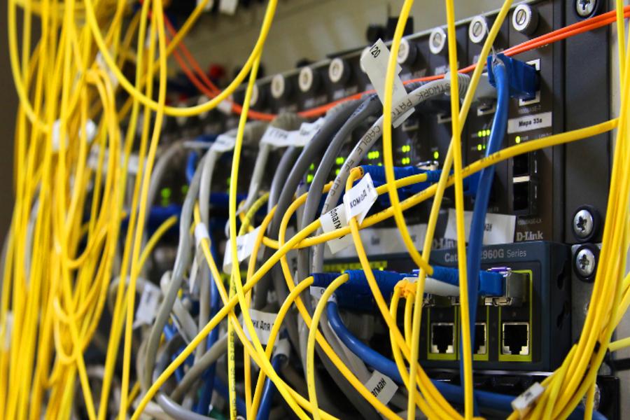 Как держать руку на пульсе информационной жизни политеха и обеспечить эффективную работу его систем расскажет главный эксперт компетенции "Сетевое и системное администрирование" вузовского отборочного чемпионата WorldSkills Russia Как держать руку на пульсе информационной жизни политеха и обеспечить эффективную работу его систем расскажет главный эксперт компетенции "Сетевое и системное администрирование" вузовского отборочного чемпионата WorldSkills Russia