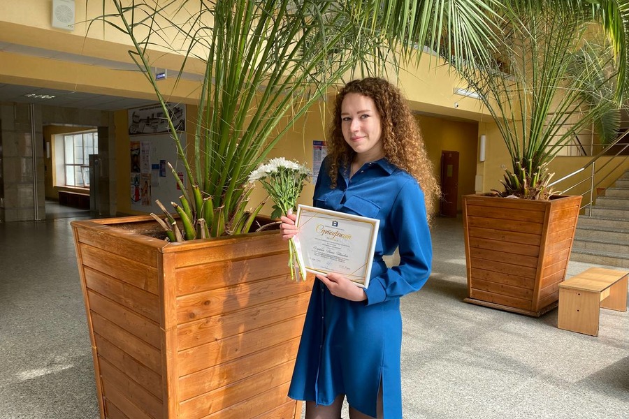 Выпускница ОмГТУ стала лауреатом премии Мэра Омска Выпускница ОмГТУ стала лауреатом премии Мэра Омска