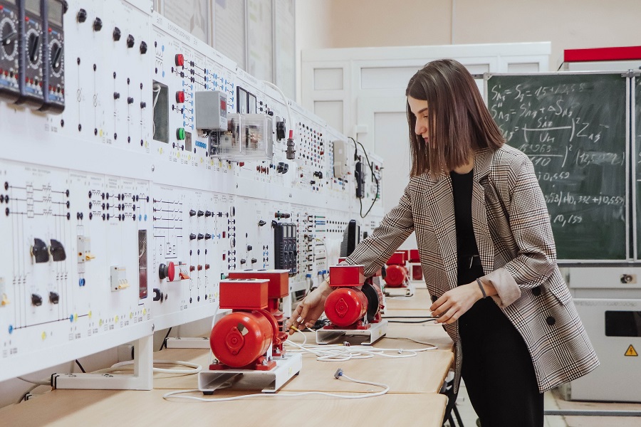 Исследователи ОмГТУ могут получить полмиллиона рублей на развитие своего научного проекта Исследователи ОмГТУ могут получить полмиллиона рублей на развитие своего научного проекта